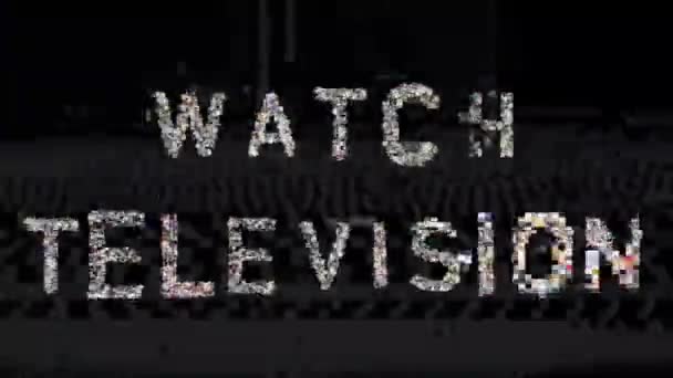 在电视上播放的词语 由黑色背景的老式电视录像组成 — 图库视频影像