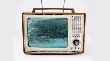 Video üzerinde farklı arıza efektleri olan klasik televizyon