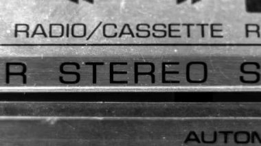 Stereo sözcüğünün dizilişi