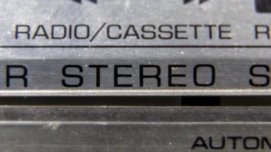 Stereo sözcüğünün dizilişi