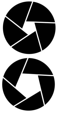 Kamera irisi silueti iki açılışta beyaza vuruyor