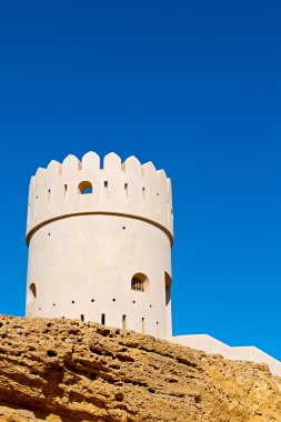 Umman muscat rock eski savunma fort battlesment gökyüzü ve