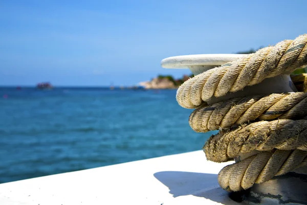 Azië de kho tao baai eiland witte schip touw en Zuid-china — Stockfoto