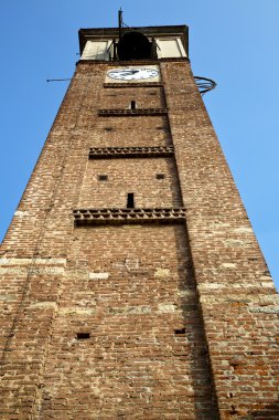Mozzate duvar ve kilise kule bell güneşli  