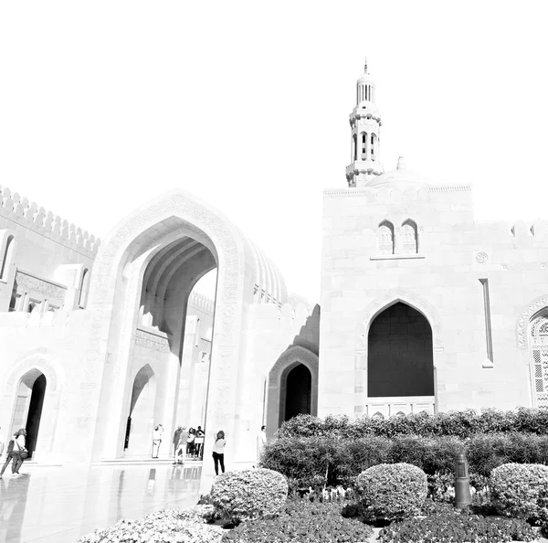 Em oman muscat a antiga mesquita — Fotografia de Stock