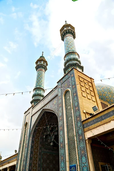 İran ve eski antika Camii minaresi — Stok fotoğraf