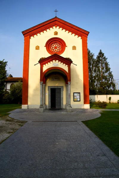 Lombardie Itálie barza starý kostel uzavřen cihla st — Stock fotografie