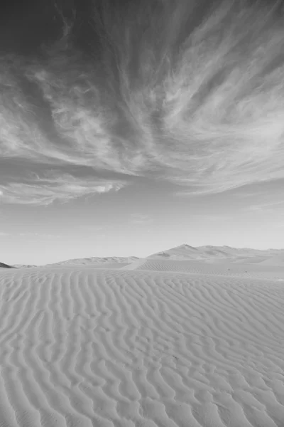 Em oman velho deserto esfregar al khali o quarto vazio e ao ar livre s — Fotografia de Stock