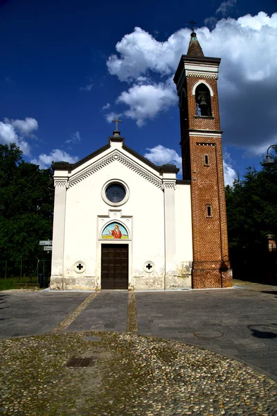 Italia lombardía el abbiate viejo iglesia cerrado ladrillo — Foto de Stock