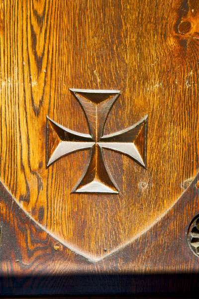 Castellanza rozmycie brązowy Kołatka w drzwi — Zdjęcie stockowe