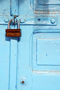 paslı metal çivi kirli soyulmuş ve Fas tokmağı