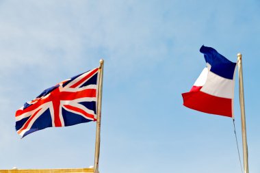 dalgalanan bayrak mavi gökyüzü İngiliz renk ve dalga Fransız