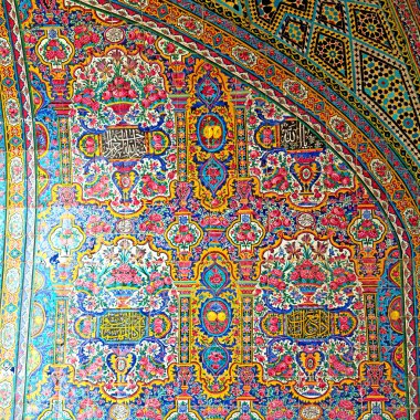 İran'ın eski dekoratif karolar 