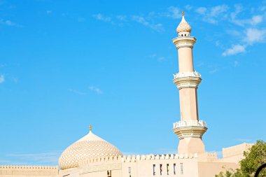 Umman muscat oteli eski Camii Minare ve din gökyüzü temizleyin