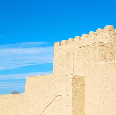 Umman Muscat eski savunma fort battlesment gökyüzü bir