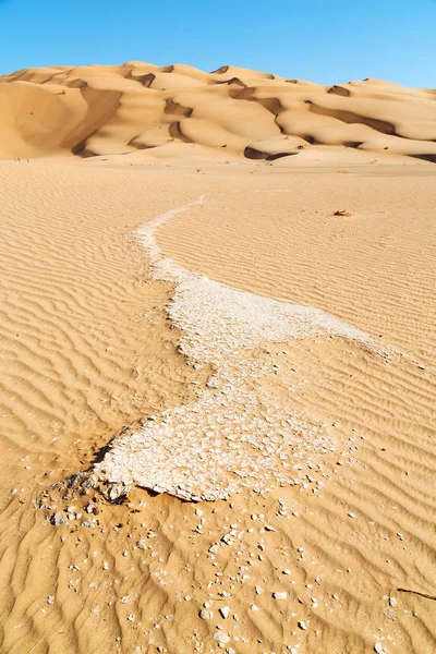W oman stary pustynia al-Chali pustych kwartałów i odkryty — Zdjęcie stockowe