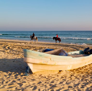 Umman Arapça deniz kumlu plaj  