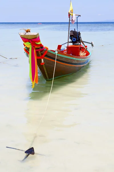 泰国锚在霍涛湾亚洲岛蓝色 — 图库照片
