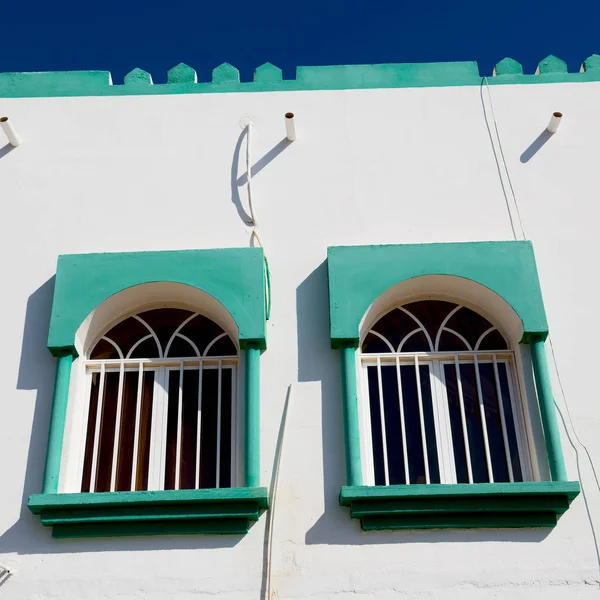 In oman the old ornate window — Stock Photo, Image