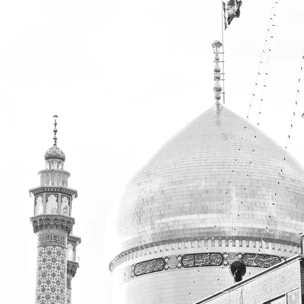 En iran et ancien minaret de mosquée antique — Photo