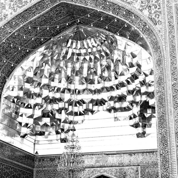 İran ve eski antika Camii minaresi — Stok fotoğraf