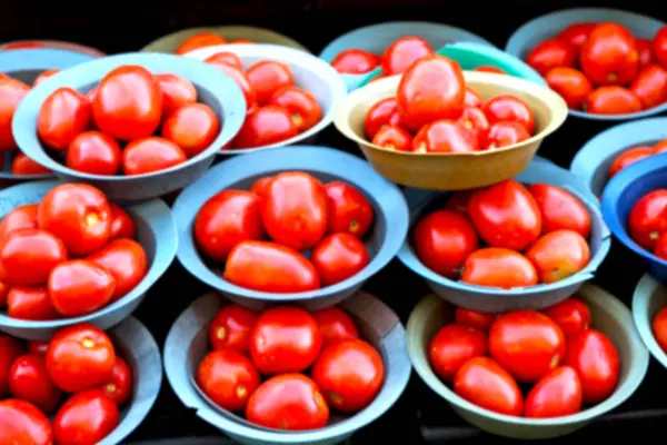 En Sudáfrica mercado de alimentos verduras luz natural —  Fotos de Stock