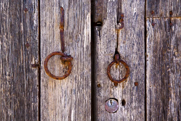 Španělsko lanzarote klepadlo abstraktní dveře dřevo v — Stock fotografie