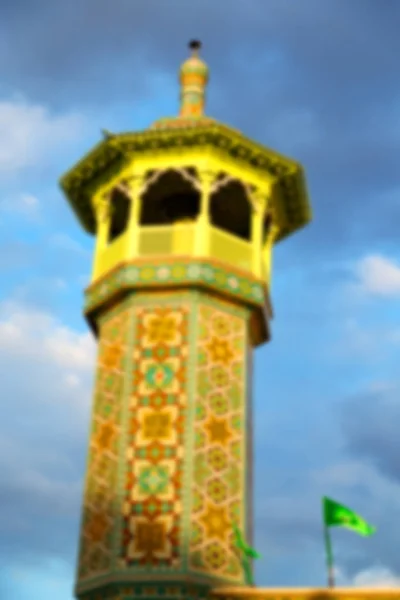 ในสุสานอิสลามอิหร่าน — ภาพถ่ายสต็อก