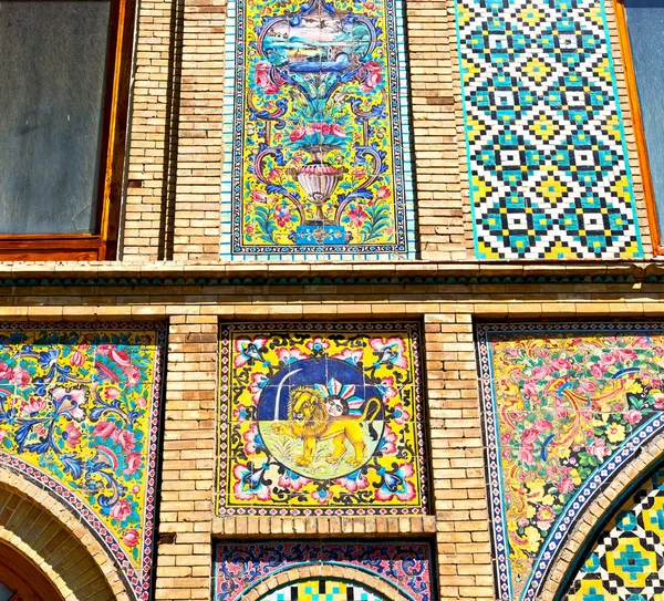 En iran les vieilles tuiles décoratives — Photo