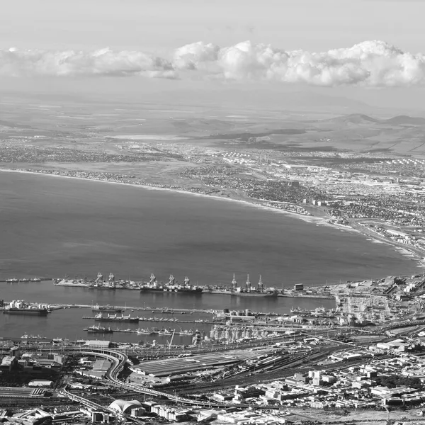 En Afrique du Sud skyline de la ville de montagne — Photo