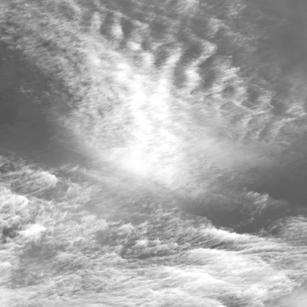 Doğa bulut hafif ve boş gökyüzü — Stok fotoğraf