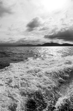 Pasifik Okyanusu bulutlar ve ışıklar 