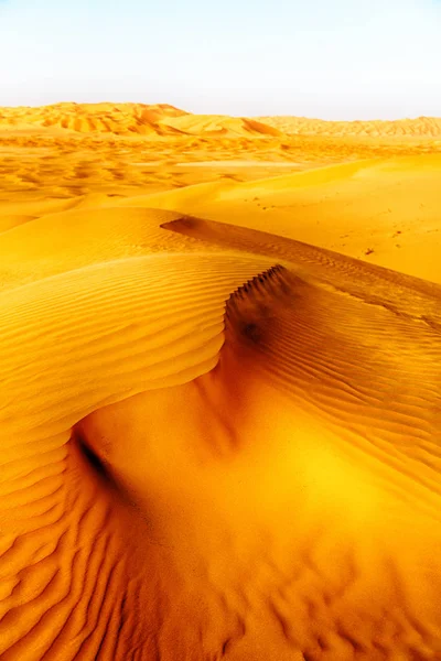 In oman oude rub al khali woestijn het lege kwartaal en buiten s — Stockfoto