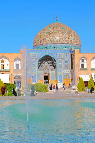 En iran antigua mezquita cuadrada — Foto de Stock