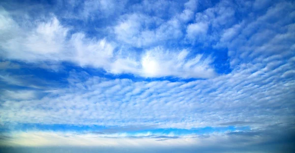 Natureza nuvem luz e céu vazio — Fotografia de Stock
