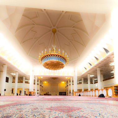 İran'da eski antika cami içinde 