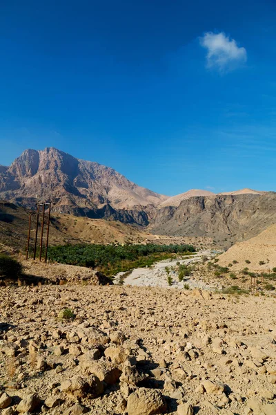 In oman  the old mountain gorge and canyon the deep cloudy  sky — Stock Photo, Image