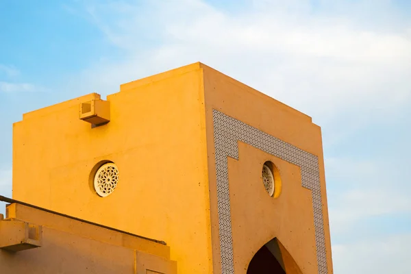 En oman moscatel el viejo fuerte defensivo cielo de batalla a —  Fotos de Stock