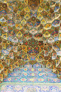 İran'ın eski dekoratif karolar 