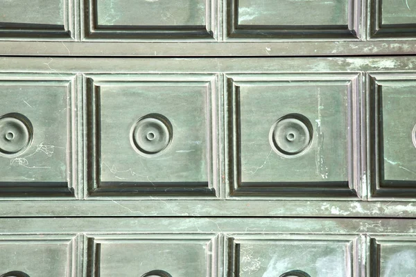 El busto arsizio en la cerradura de la puerta cerraba la madera italia lombardía —  Fotos de Stock