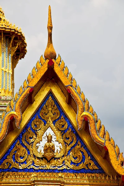 Thailand Bangkok Kreuz Farben Dach wat Paläste und — Stockfoto