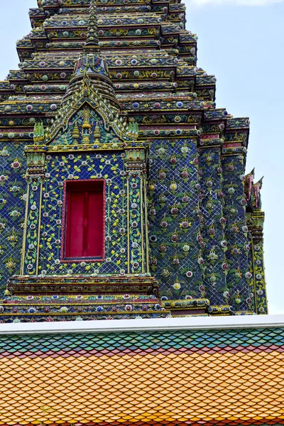 Bangkok Templo Tailândia Abstrato Cruz Cores Telhado Wat Palácios Ásia — Fotografia de Stock