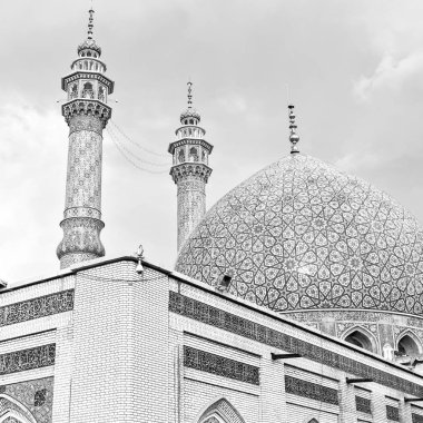 İran ve eski antika Camii minaresi
