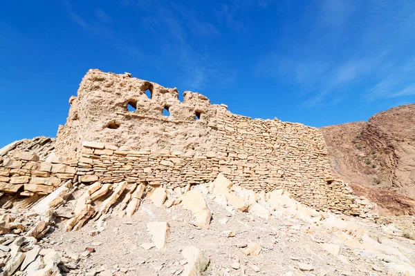 In oman dorp boog huis bewolkte hemel — Stockfoto