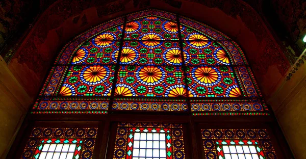 在从 windows 伊朗颜色 — 图库照片