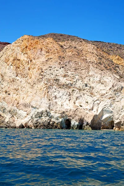 Aus dem boot meer und himmel im mediterranen meer Santorini griechenland — Stockfoto