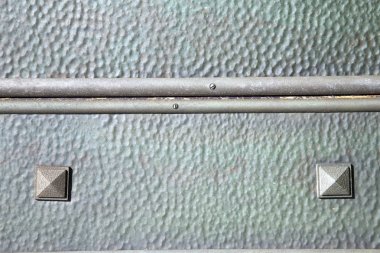    Kapı çinilerini kapalı ahşap lombardy İtalya sumırago