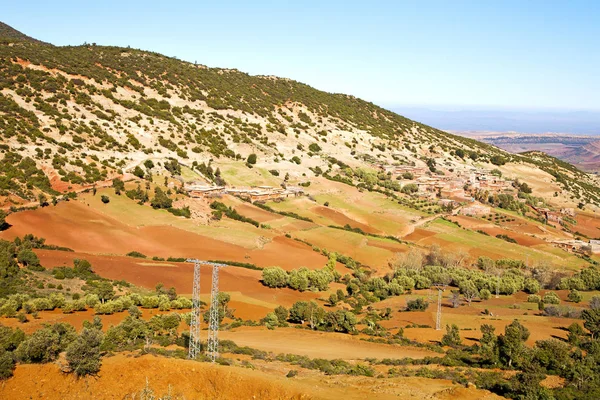 Dades valley elektrische Leitung Marokko — Stockfoto