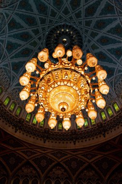 Umman antika cam avize