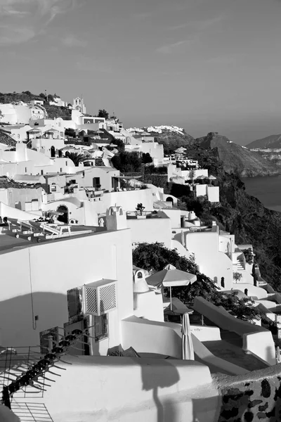 Mar na arquitetura europa ciclades santorini cidade velha branco — Fotografia de Stock